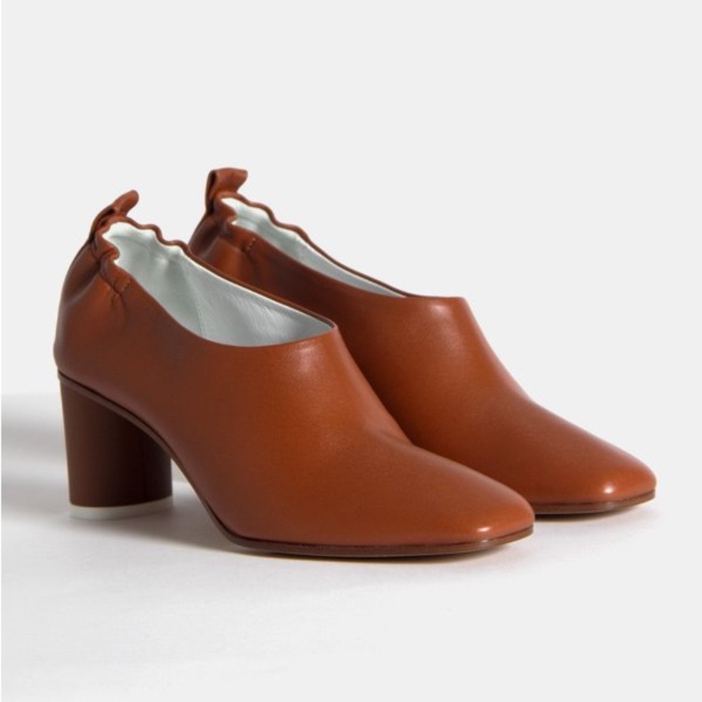Gray Matters Micol Pumps in Cammello Leather